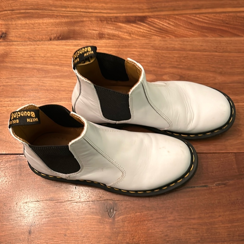 Dr Martens - White Boots - 9